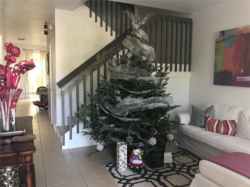 3199 NW 32nd Ter, Oakland Park FL 33309