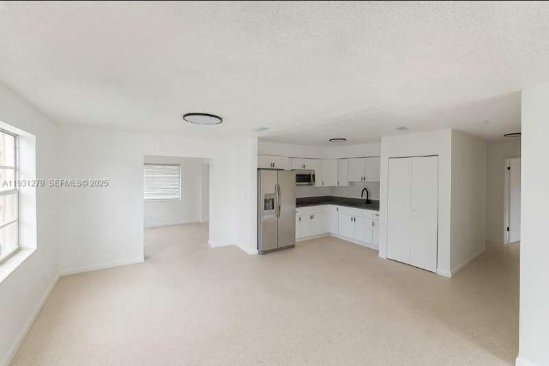 141 W 31st St, Hialeah FL 33012
