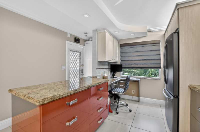 3080 Yarmouth D, Boca Raton FL 33434