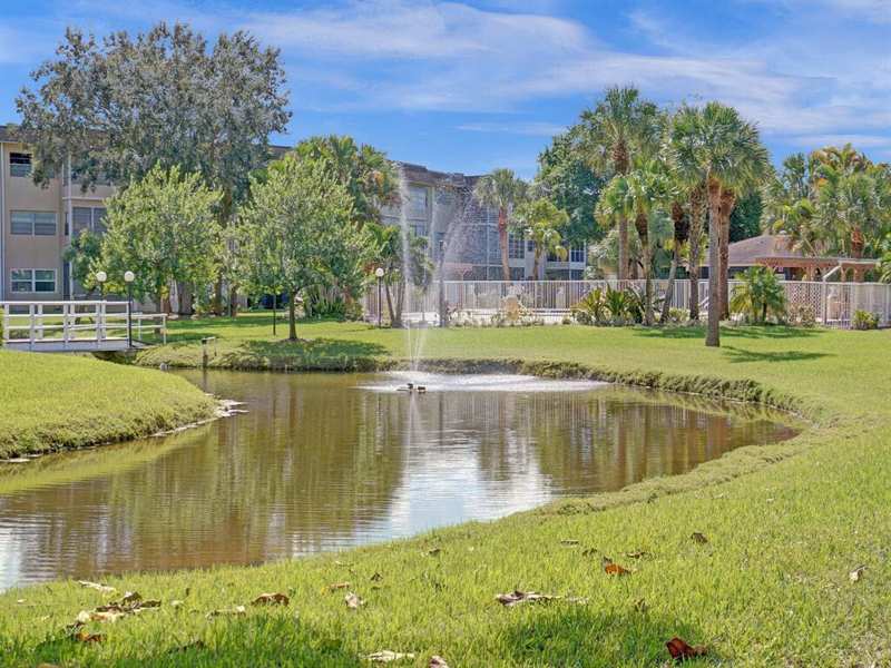 5041 W Oakland Park Boulevard # 111, Lauderdale Lakes FL 33313