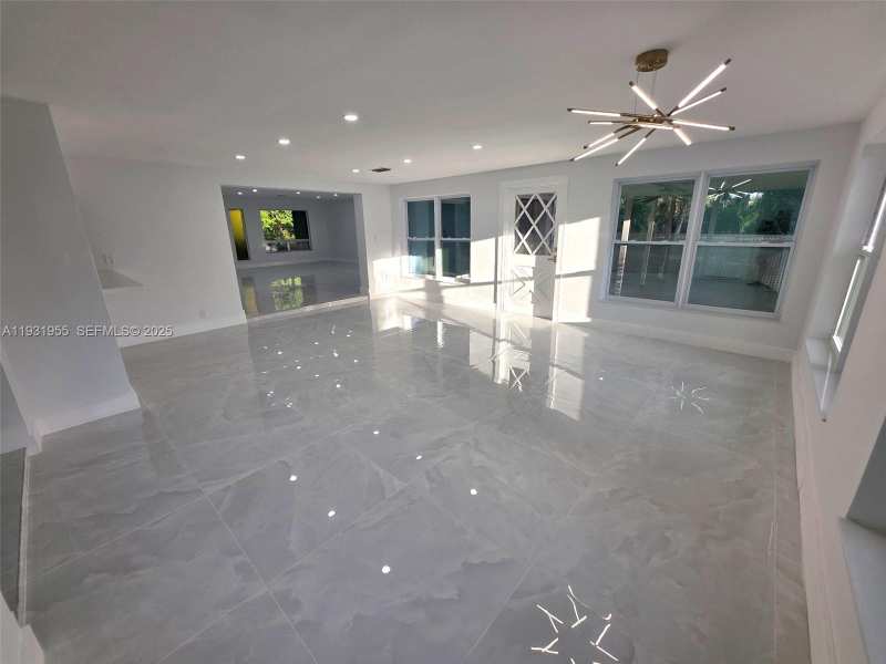 EVERGLADE LAND SALES CO