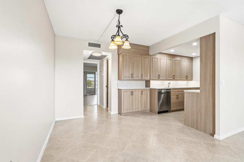 4067 Yarmouth D, Boca Raton FL 33434