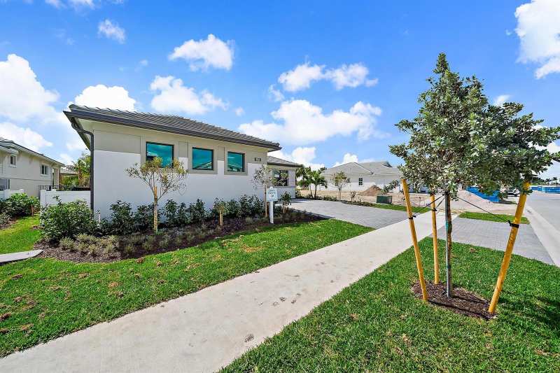 9513 St Germain Drive, Palm Beach Gardens FL 33412