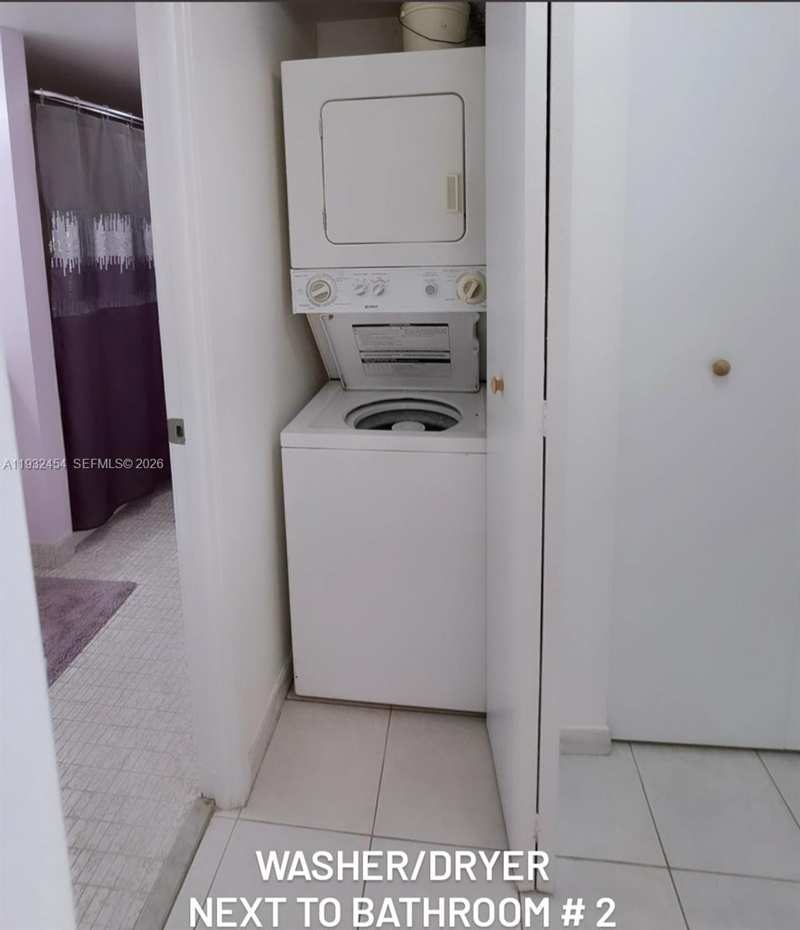 WINSTON TOWERS 600 CONDO