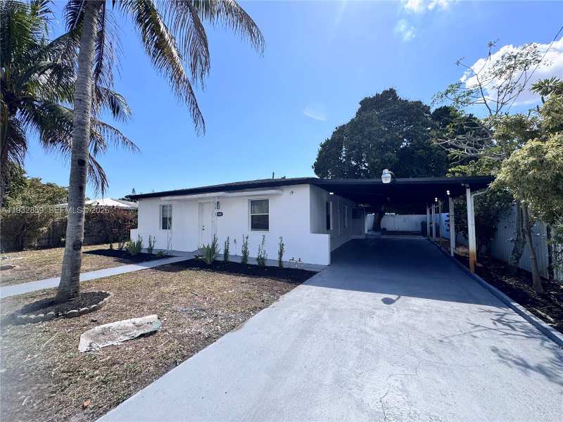 1040 Curtiss Dr, Opa-Locka FL 33054