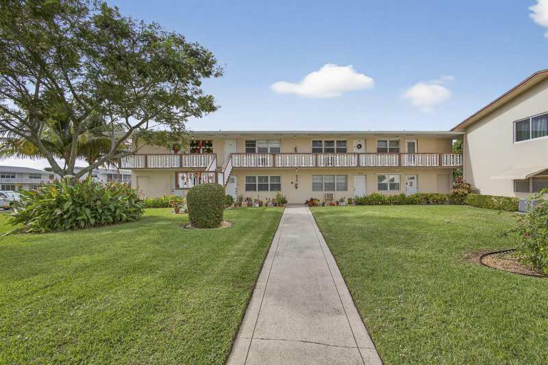 193 Easthampton I, West Palm Beach FL 33417