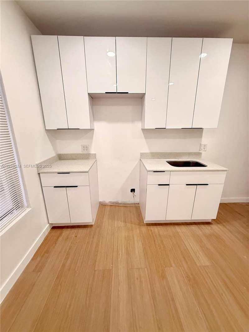125 SW 19th Ave # 2, Miami FL 33135
