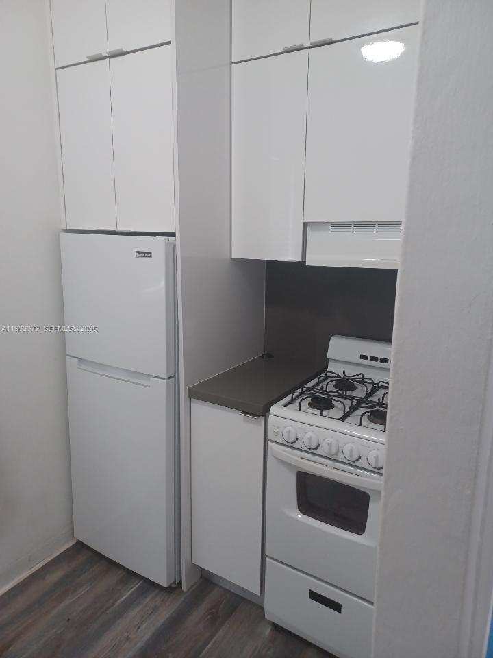 6950 Byron Ave # 2, Miami Beach FL 33141