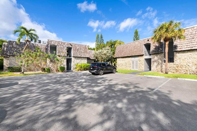 3101 Oakland Shores Drive # H108, Oakland Park FL 33309