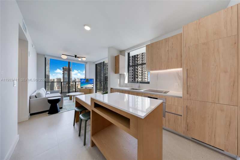 11 NE 6th Street # 3209, Miami FL 33132