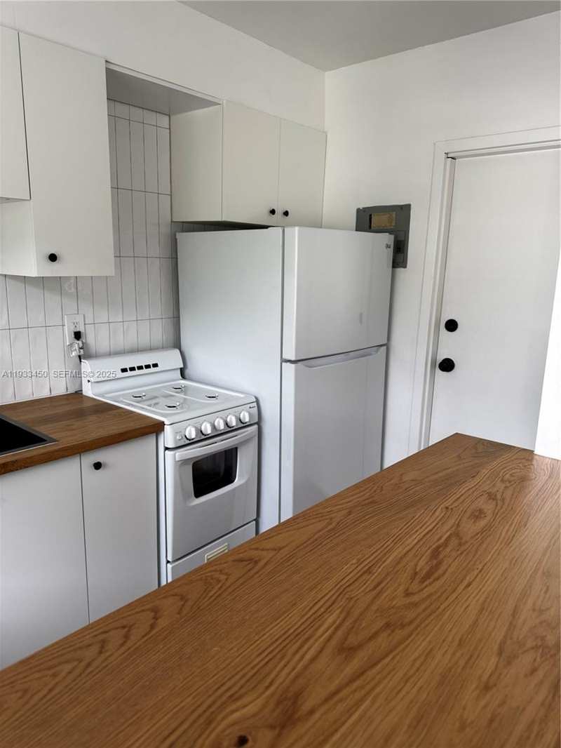 725 NE 91st St # 3D, Miami Shores FL 33138