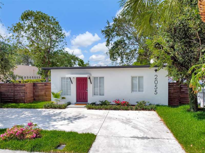 2055 NE 140th St, North Miami Beach FL 33181
