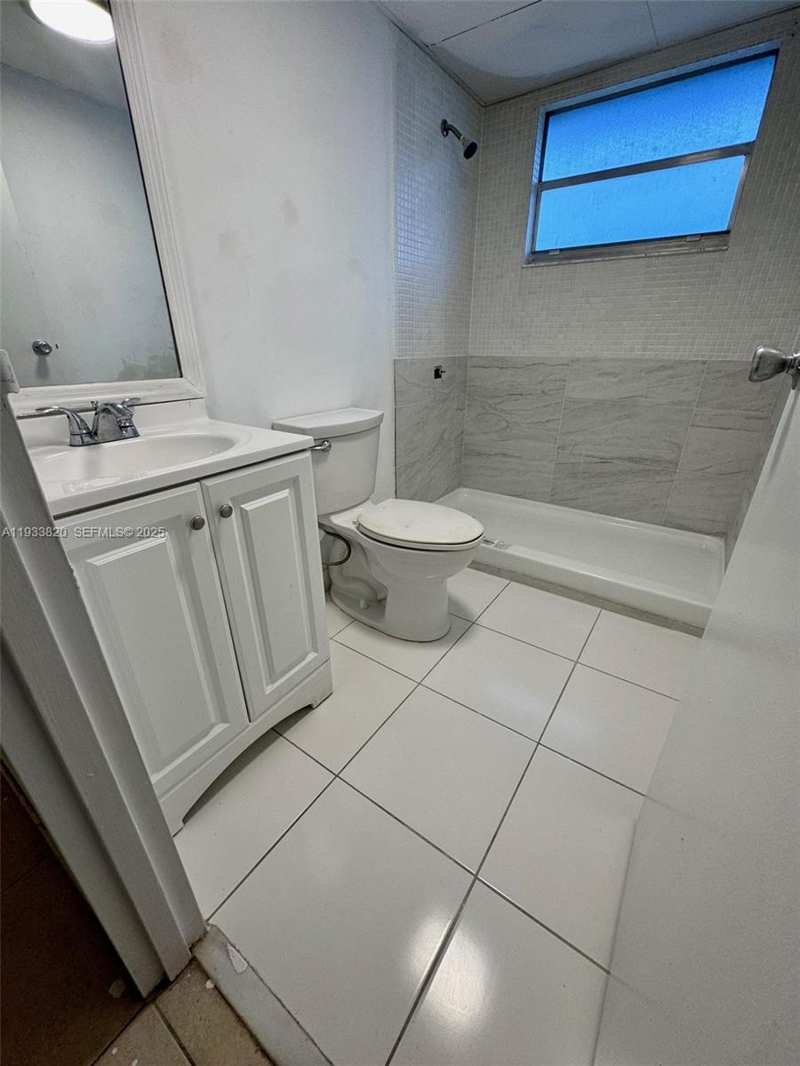 269 Brittany # F, Delray Beach FL 33446
