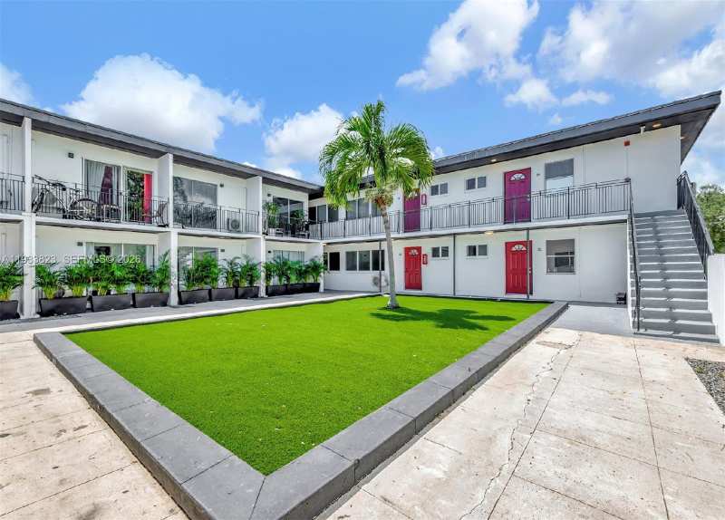 14280 NE 6th Ave, North Miami FL 33161
