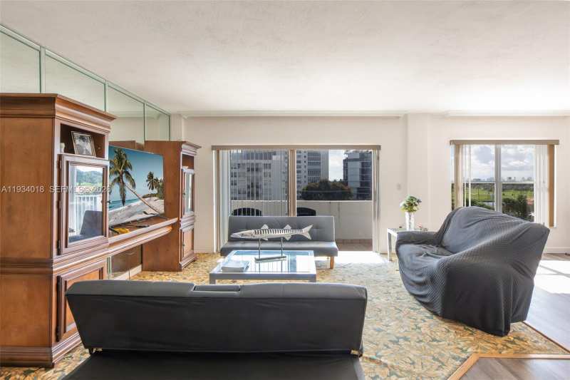 BERKSHIRE HOUSE CONDO