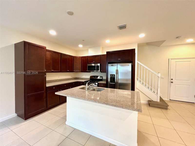 12585 NW 32nd Mnr, Sunrise FL 33323
