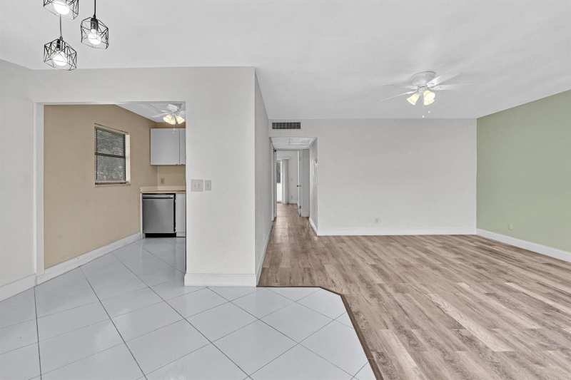 365 Flanders # H, Delray Beach FL 33484