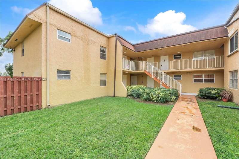 9974 SW 88th St # 1028, Miami FL 33176