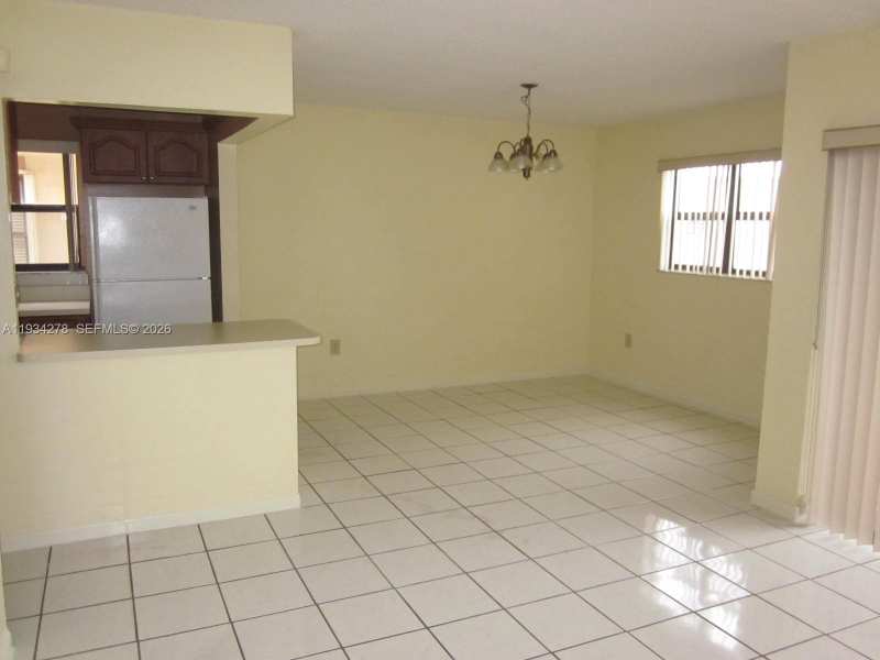 1121 SW 122 AV # 314, Miami FL 33184