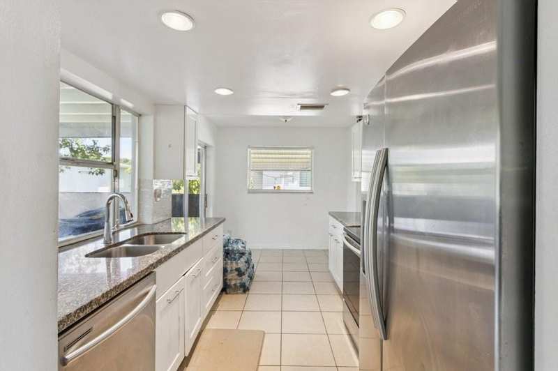 6708 NW 57th Drive, Tamarac FL 33321