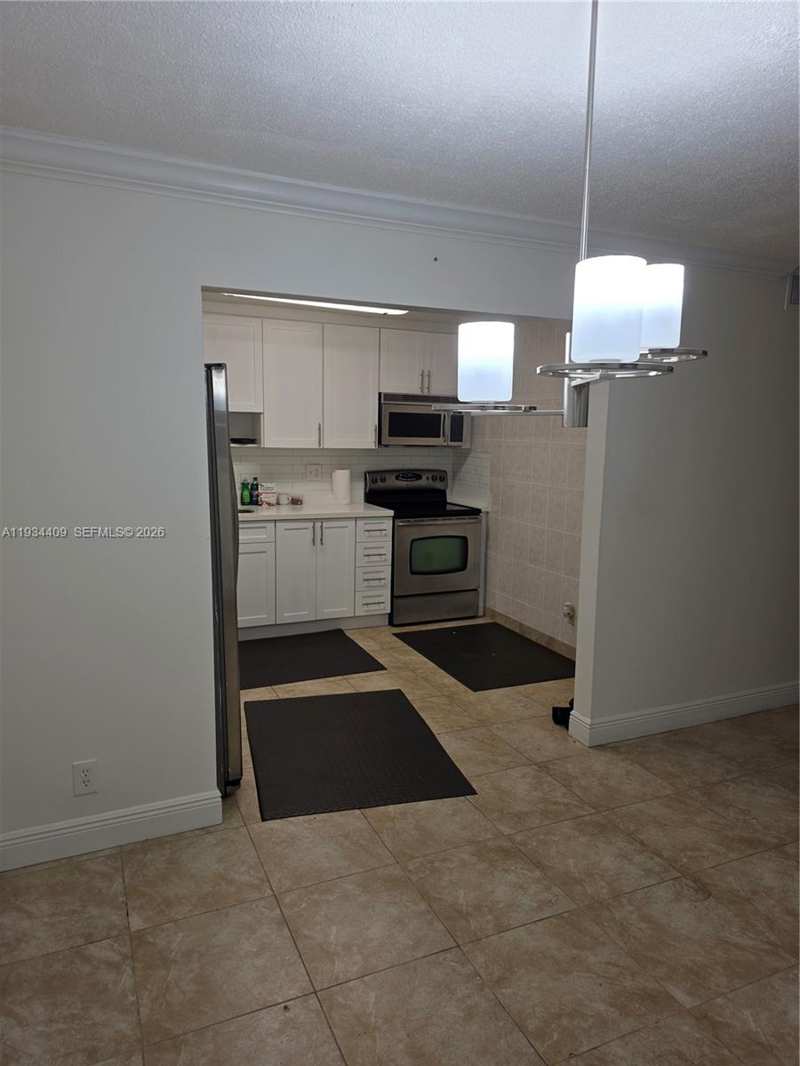 1811 Jefferson St # 501, Hollywood FL 33020