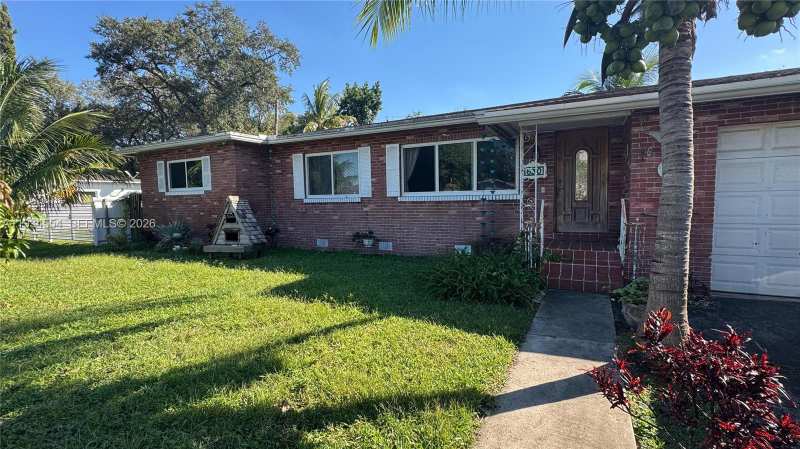 630 NE 165th St, Miami FL 33162