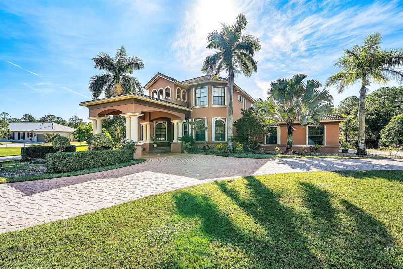 17560 69th Street N, FL 33470
