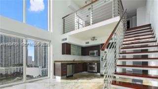 41 SE 5th St # 1016, Miami FL 33131