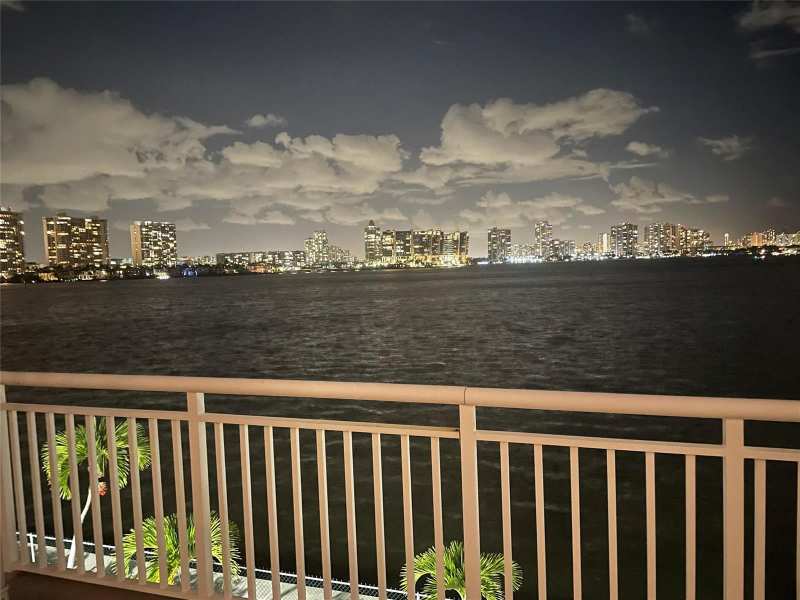 251 174th Street # 220, Sunny Isles Beach FL 33160