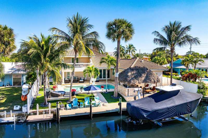 906 Dolphin Drive, Jupiter FL 33458