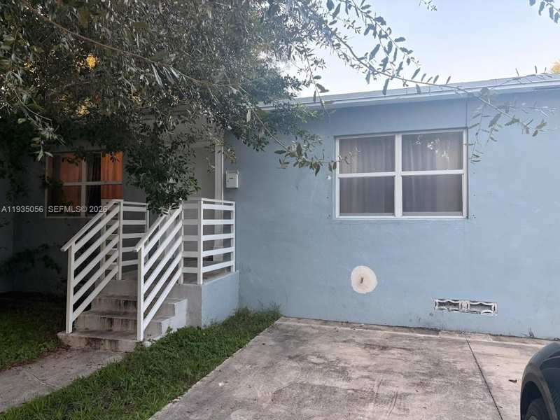 1431 Fletcher St, Hollywood FL 33020