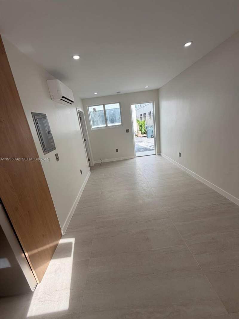 2436 SW 7th St # 10, Miami FL 33135