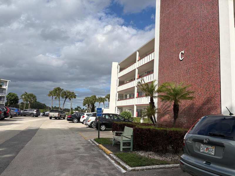 202 Greenbrier C, West Palm Beach FL 33417