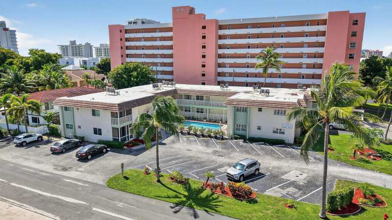1450 N Riverside Drive # 102, Pompano Beach FL 33062