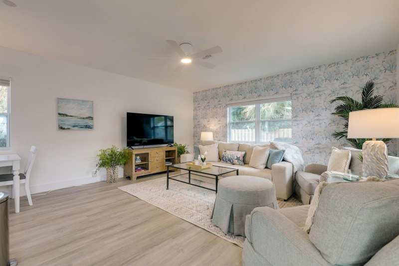 522 Eastwind Drive, North Palm Beach FL 33408