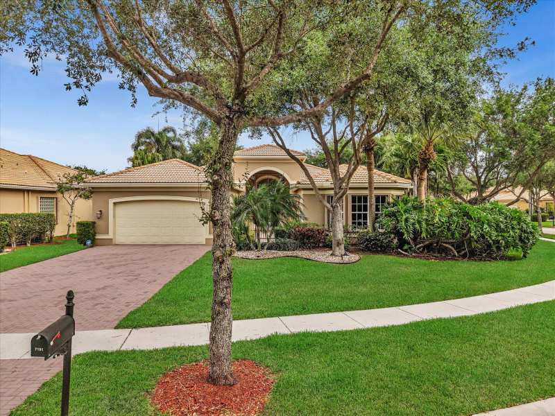 7191 Corning Circle, Boynton Beach FL 33437