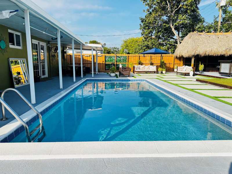 7161 Sheridan Street, Hollywood FL 33024