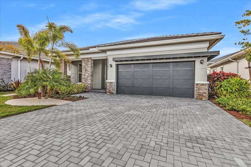 10161 Timber Creek Way, Palm Beach Gardens FL 33412