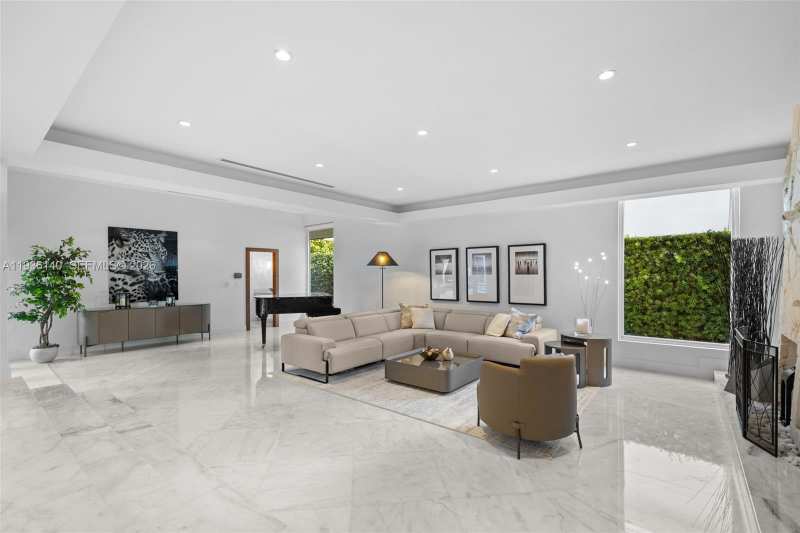 1251 Kane Concourse, Bay Harbor Islands FL 33154