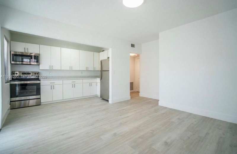 7927 Crespi Blvd # 1, Miami Beach FL 33141