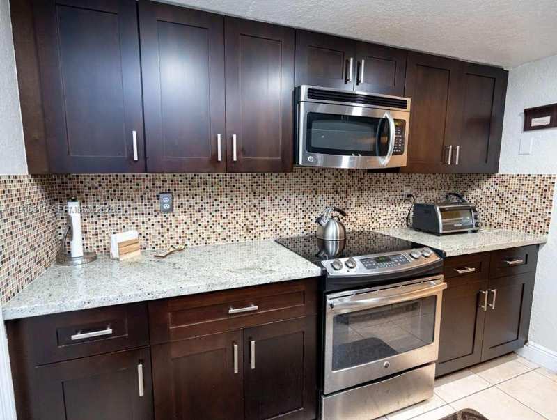 8600 SW 109th Ave # 114, Miami FL 33173