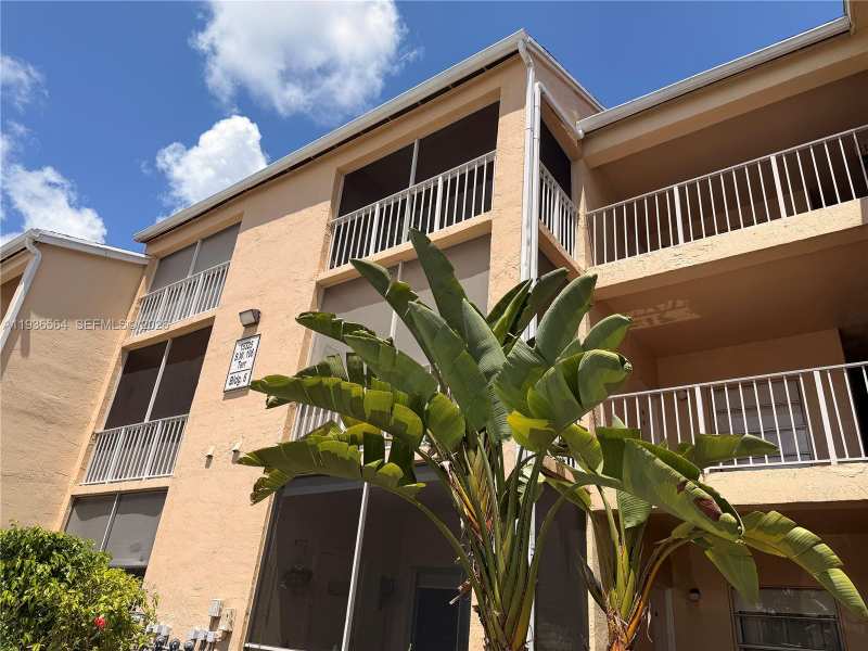 15325 SW 106 TE # 604, Miami FL 33196