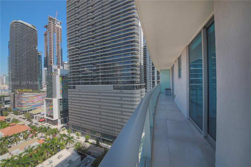 1100 S Miami Ave # 1707, Miami FL 33130