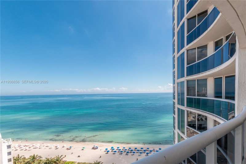 17201 Collins Ave # 1807, Sunny Isles Beach FL 33160