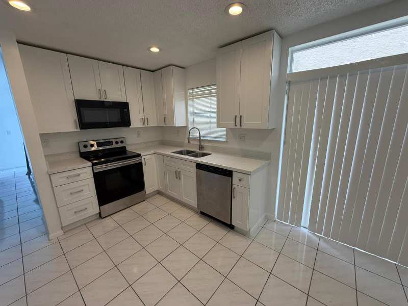 3780 Amalfi Drive # 3780, Hollywood FL 33021