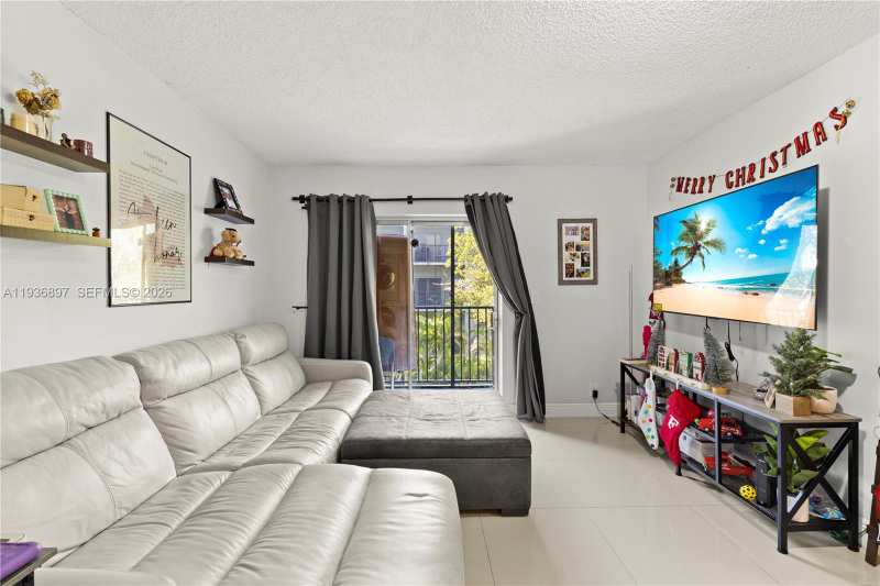 7501 NW 16th St # 3303, Plantation FL 33313