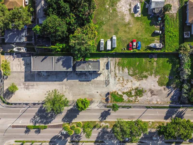 3130 NW 62nd St, Miami FL 33147