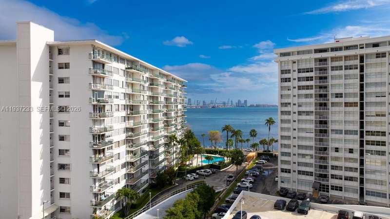 1408 Brickell Bay Dr # 706, Miami FL 33131