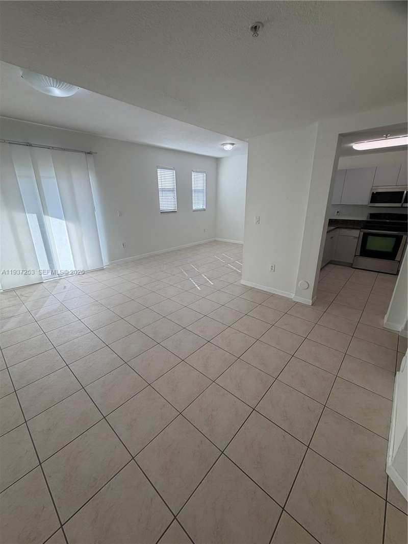 10901 NW 83rd St # 205, Doral FL 33178