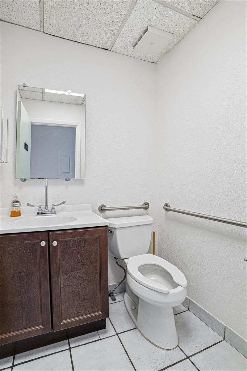 2929 N University Drive, Coral Springs FL 33065